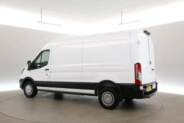 Ford E-Transit (2023) thumbnail 4