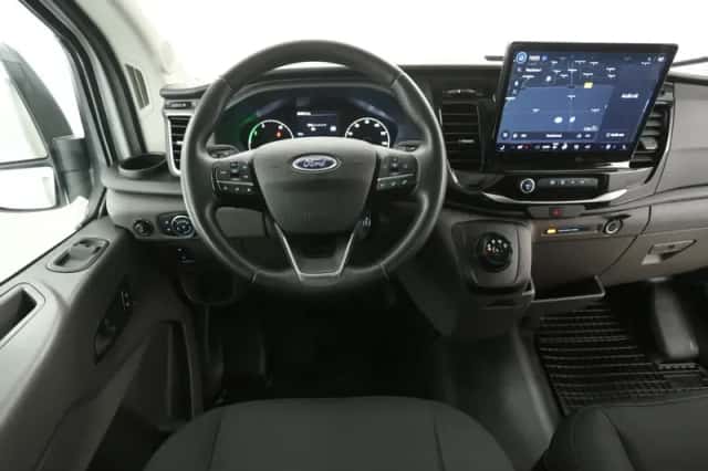 Ford E-Transit (2023) thumbnail 2