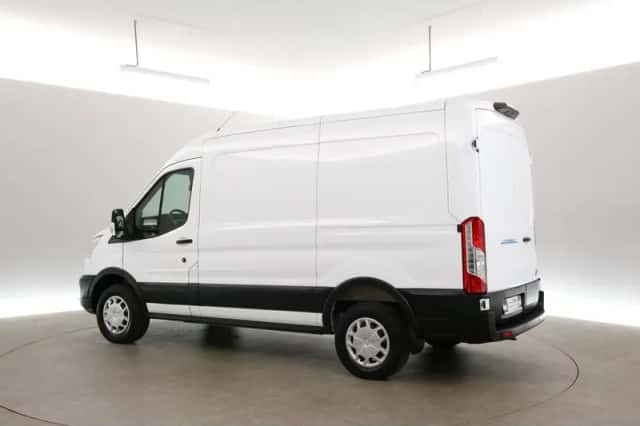 Ford E-Transit (2023) thumbnail 4