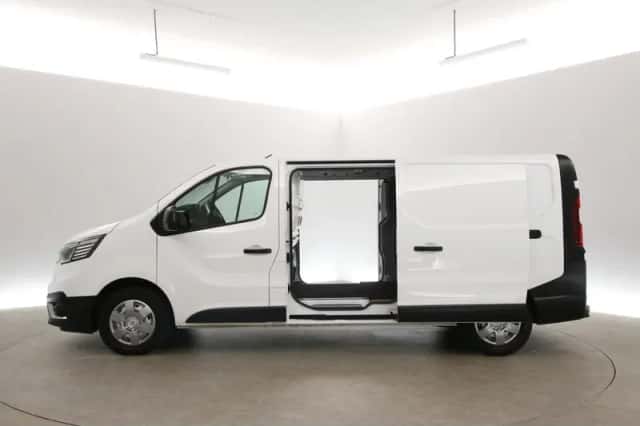 Renault Trafic (2023) thumbnail 4