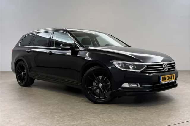 Volkswagen Passat (2018) thumbnail 6