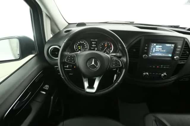 Mercedes-Benz Vito (2019) thumbnail 3