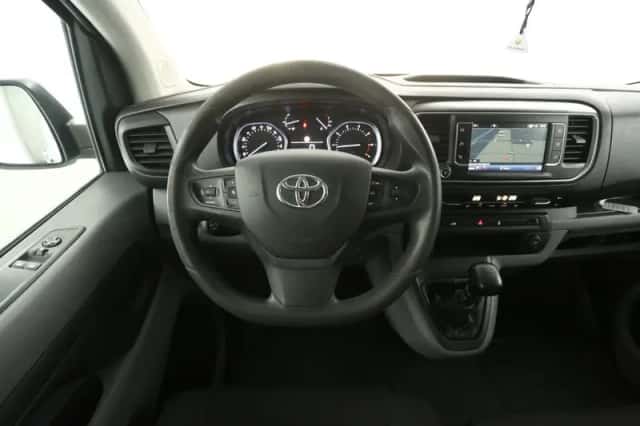 Toyota ProAce (2017) thumbnail 2