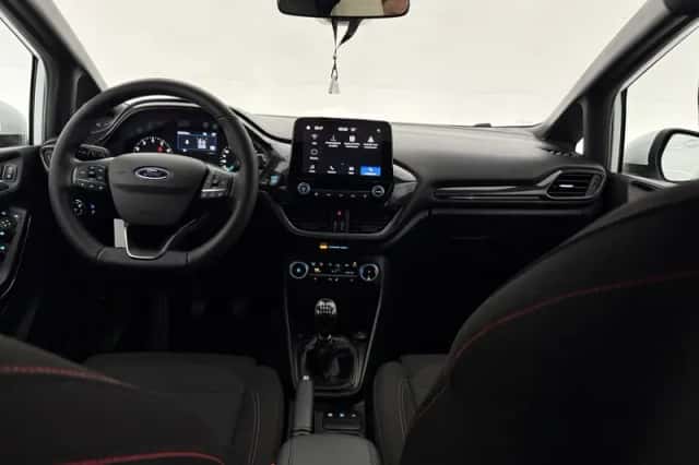 Ford Fiesta (2022) thumbnail 2