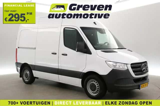 Mercedes-Benz Sprinter (2021) thumbnail 1