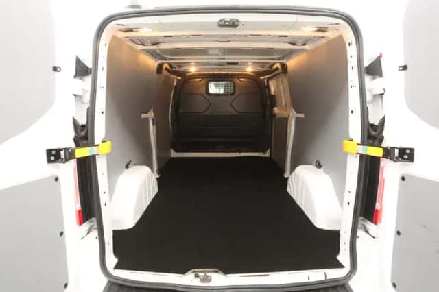 Ford Transit Custom (2019) thumbnail 3