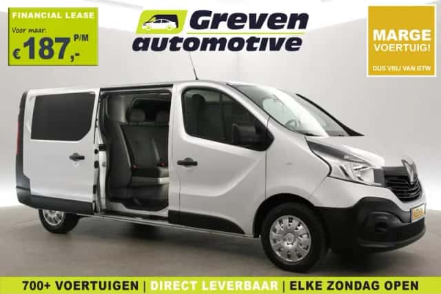 Renault Trafic (2016) thumbnail 1