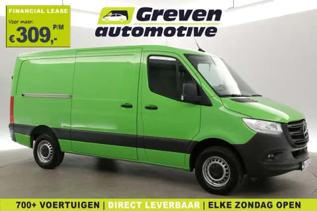 Mercedes-Benz Sprinter (2021) thumbnail 1