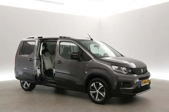 Peugeot Rifter (2021) thumbnail 6