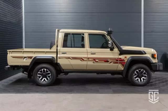 Toyota Land Cruiser (2026) thumbnail 3