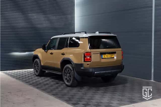Toyota Land Cruiser (2024) thumbnail 4