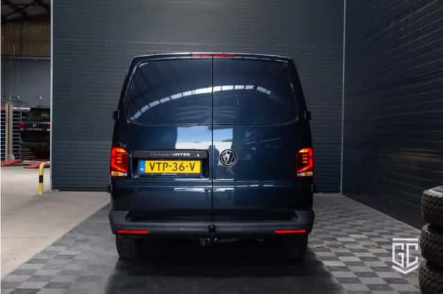 Volkswagen Transporter (2023) thumbnail 6