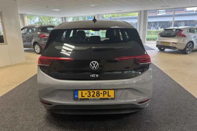 Volkswagen ID.3 (2021) thumbnail 3