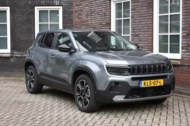 Jeep Avenger (2025) thumbnail 1
