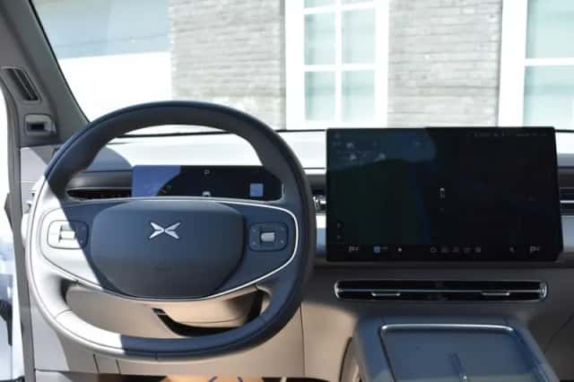 XPENG G6 (2026) thumbnail 2