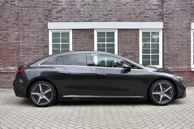 Mercedes-Benz EQE (2023) thumbnail 6