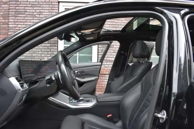 BMW 3-Serie (2024) thumbnail 3