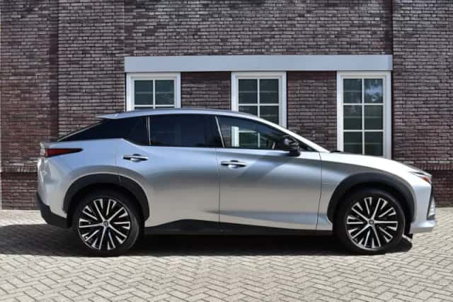 Lexus RZ (2025) thumbnail 5