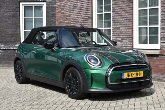 MINI Cooper (2023) thumbnail 5