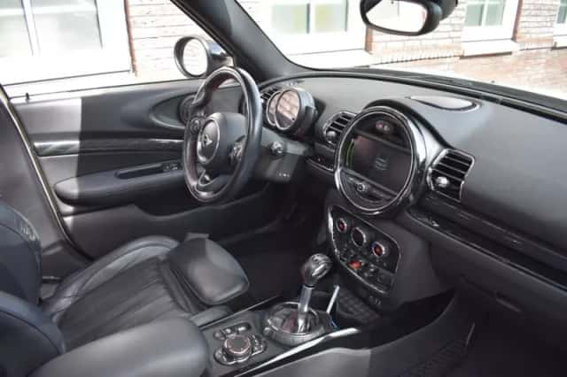 MINI Clubman (2016) thumbnail 2