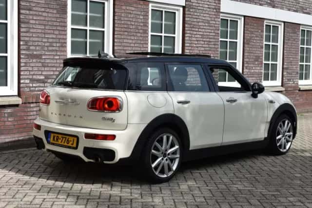 MINI Clubman (2016) thumbnail 5