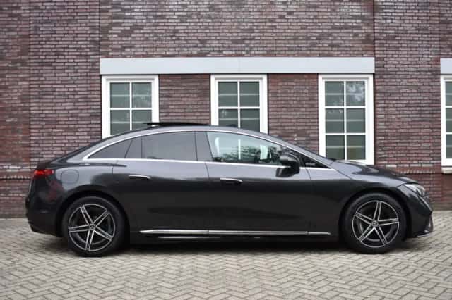 Mercedes-Benz EQE (2022) thumbnail 5