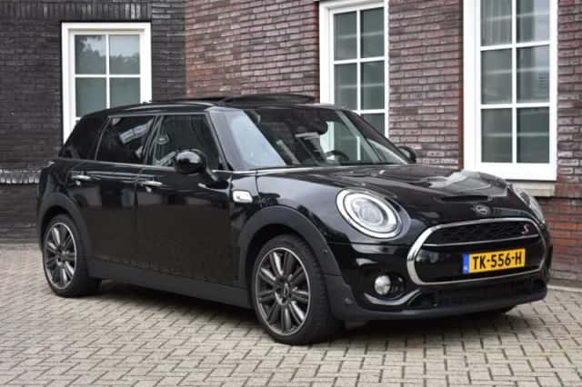 MINI Clubman (2018) thumbnail 1