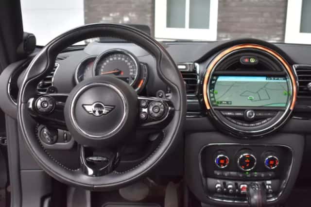 MINI Clubman (2018) thumbnail 2