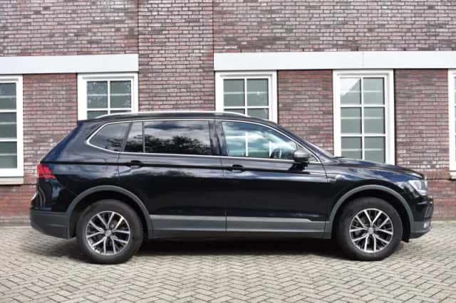 Volkswagen Tiguan (2021) thumbnail 6