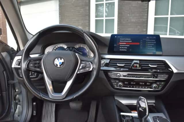 BMW 5-Serie (2018) thumbnail 2