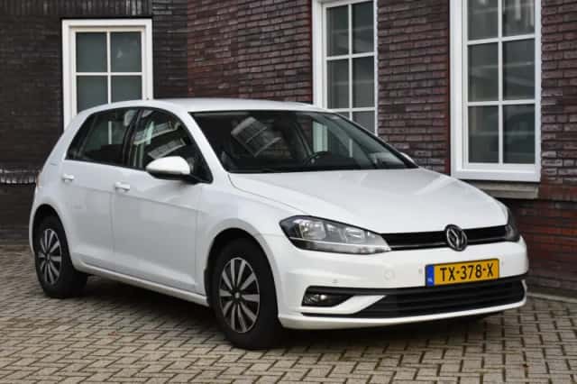 Volkswagen Golf (2018) thumbnail 1