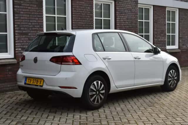 Volkswagen Golf (2018) thumbnail 6
