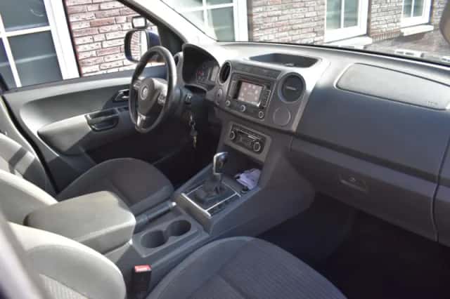 Volkswagen Amarok (2015) thumbnail 2
