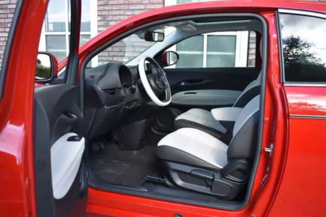 Fiat 500 (2024) thumbnail 5