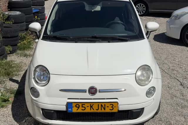 Fiat 500 (2009) thumbnail 2