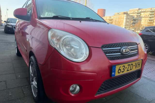 Kia Picanto (2008) thumbnail 5