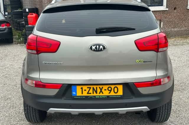 Kia Sportage (2015) thumbnail 6