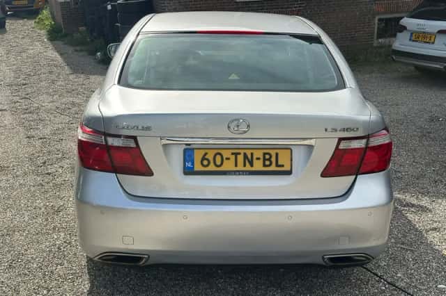 Lexus LS (2007) thumbnail 4