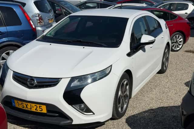 Opel Ampera (2013) thumbnail 1