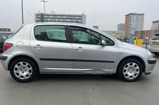 Peugeot 307 (2002) thumbnail 5
