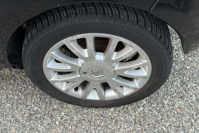 Renault Clio (2008) thumbnail 6