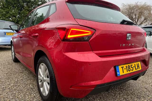 SEAT Ibiza (2018) thumbnail 3
