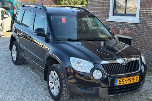 Škoda Yeti (2011) thumbnail 3