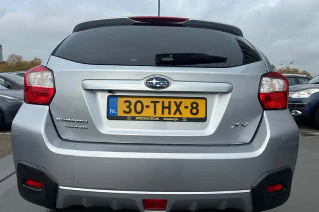 Subaru XV (2012) thumbnail 4