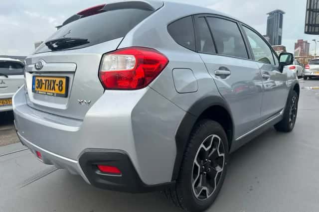 Subaru XV (2012) thumbnail 5