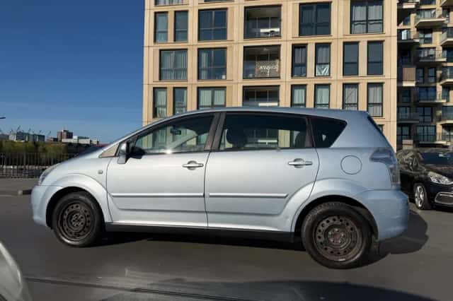 Toyota Verso (2006) thumbnail 2