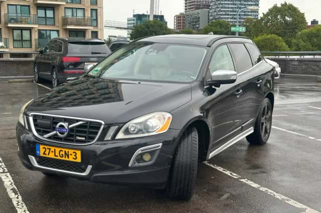 Volvo XC60 (2010) thumbnail 1