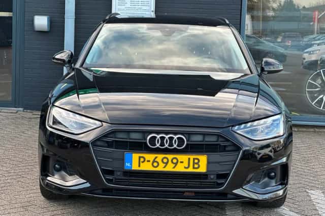 Audi A4 (2022) thumbnail 6
