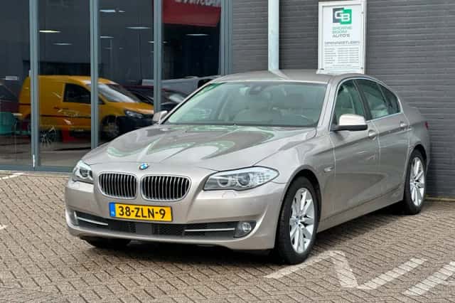 BMW 5-Serie (2013) thumbnail 1