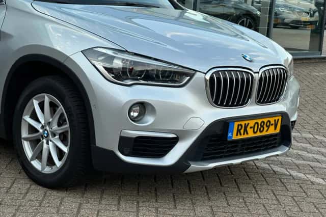 BMW X1 (2017) thumbnail 6